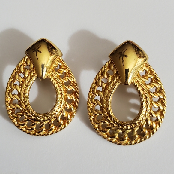 Vintage 80's Avon Gold clip on earrings signed filigree chain Excellent vtg - Picture 2 of 6